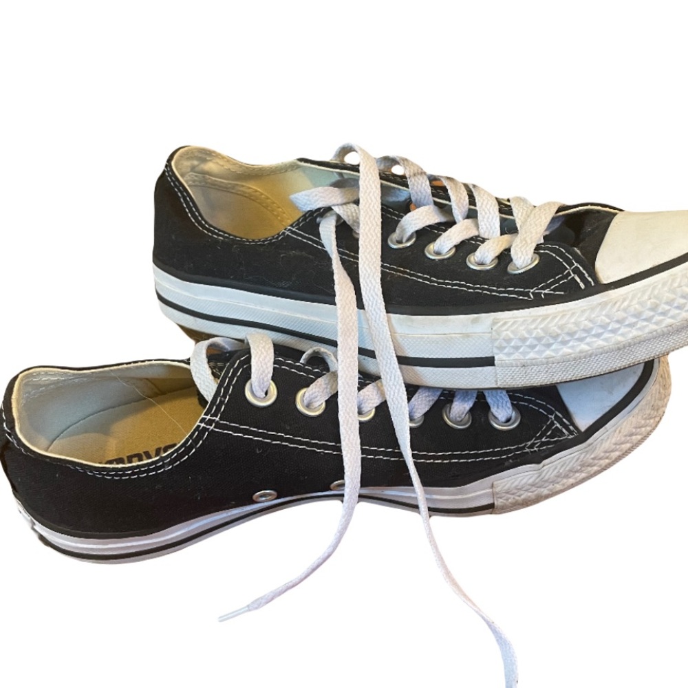 Almost New Converse!!!